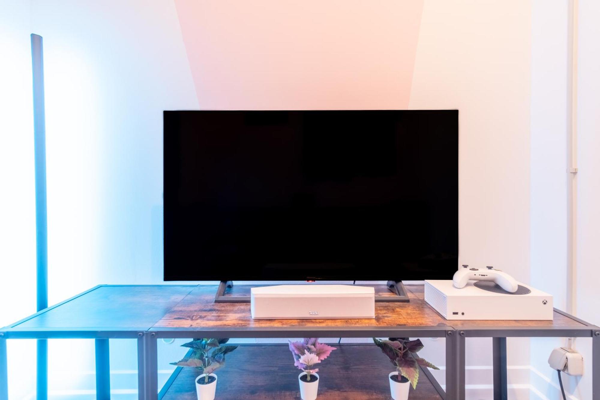 Pool Table Heaven, Workstation, 4K Tv, Netflix Apartment Leipzig Exterior photo